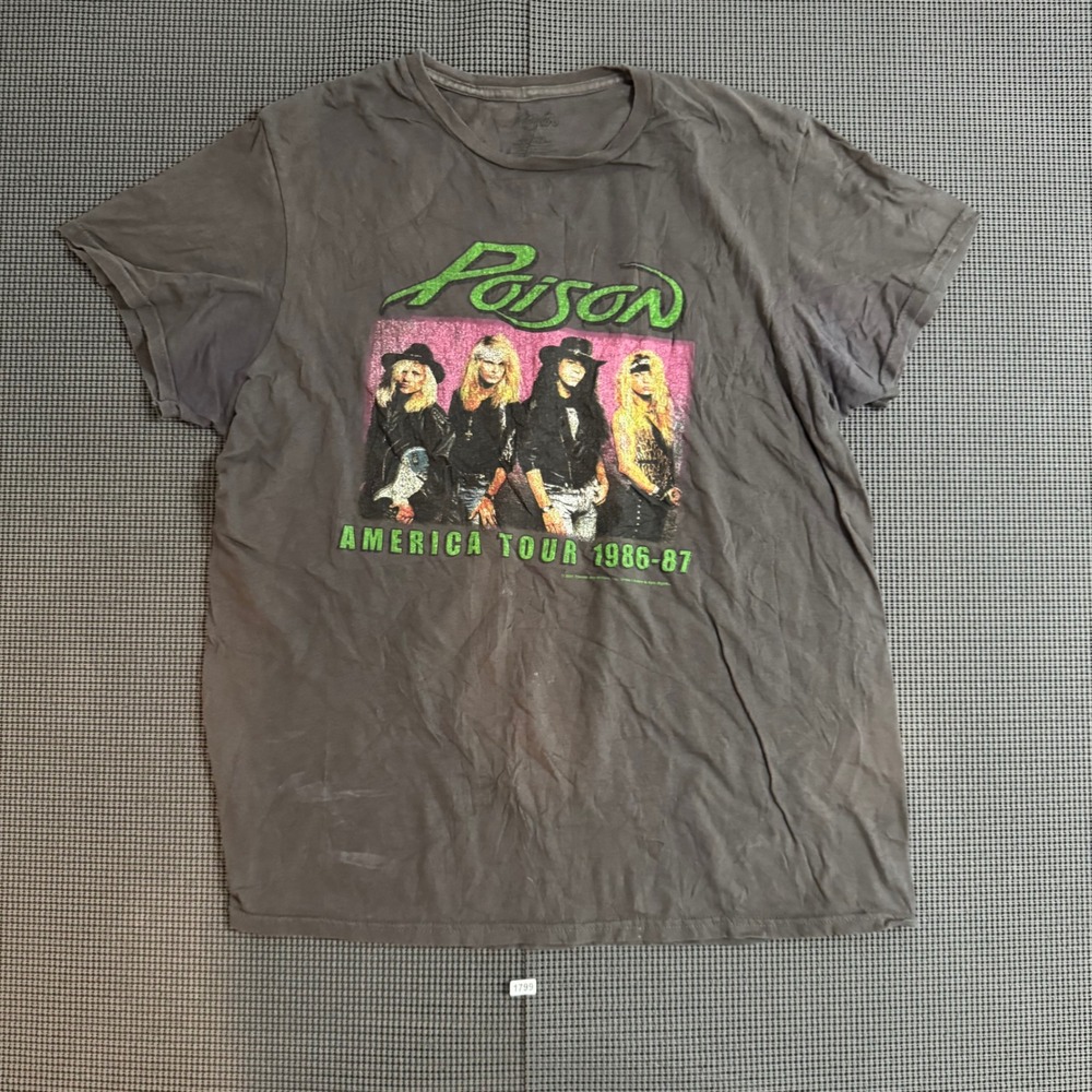 Poison America Tour 1986-87 Reproduction Band T-Shirt Gray Men's XL